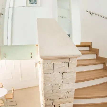 Bobos Place With Jacuzzi 46e Villa *