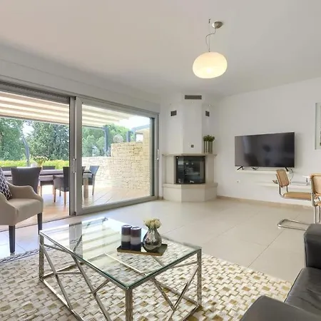 Bobos Place With Jacuzzi 46e