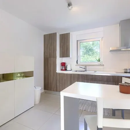 Bobos Place With Jacuzzi 46e * 乌马格